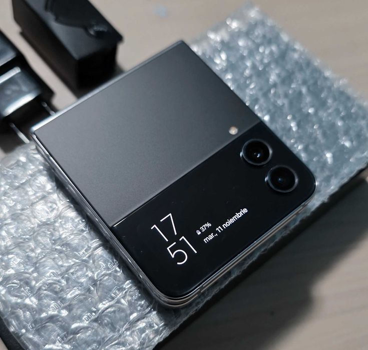 Ocazie !.Ca si Nou !!.Sams.Z Flip 4, 5G,256 Gb !