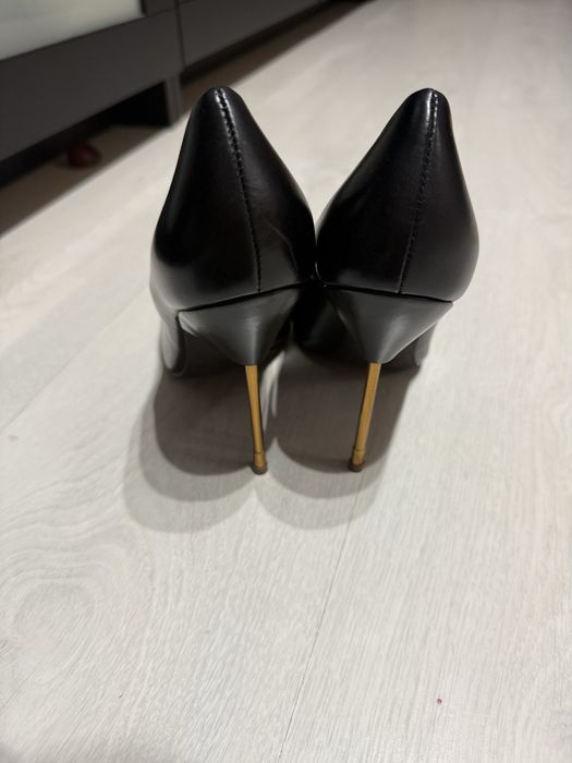 Kurt Geiger London – естествена кожа, Made in Italy, нови, размер 39