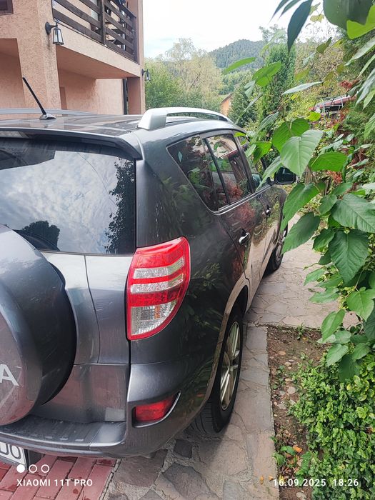 Toyota RAV4 2.2 D-4D 150CP 4x4 – întreținută exemplar, km certificați,