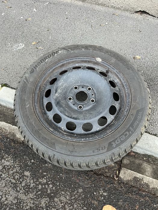 4 roti VW Golf 205/55/16 ca noi