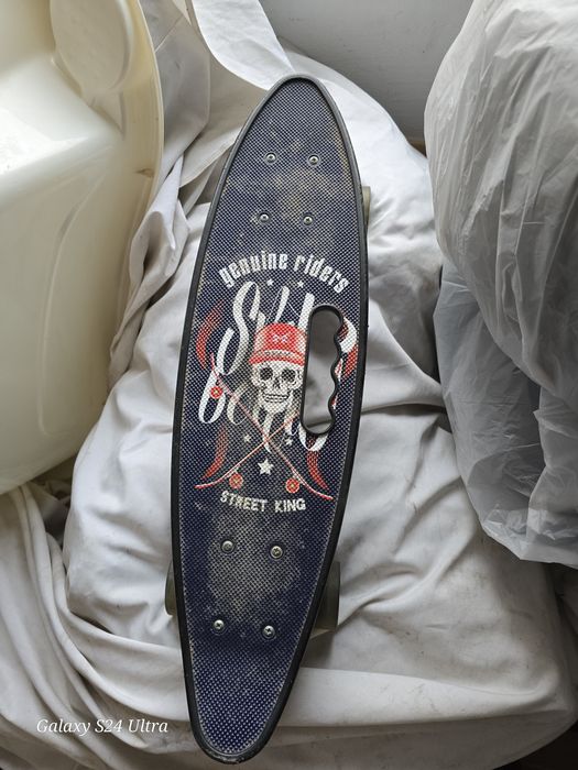 Продам Пейнеборд и Разные мячи цена в лс