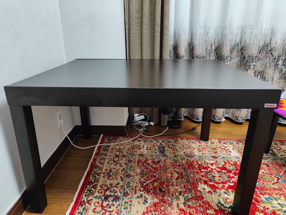 продам б/у стол со стульями