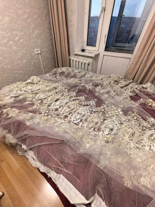 Продам шторы -тюль с вышивкой