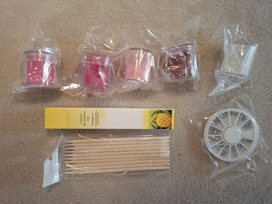 Професионален сет за маникюр-електрическа пила,лампа,прахоуловител