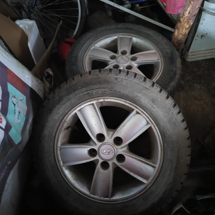 Продам диски титанки R 15 с зимней резиной 4 штуки