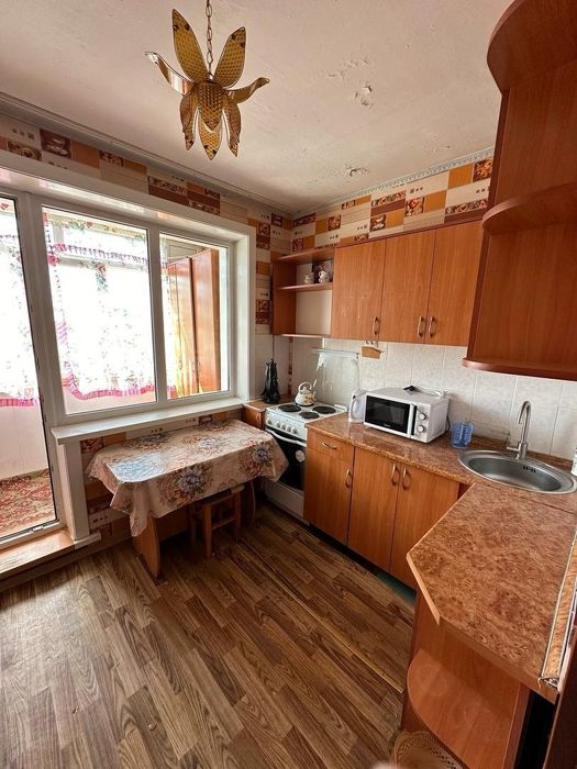 Срочно 1ком.кв.в 19мкр