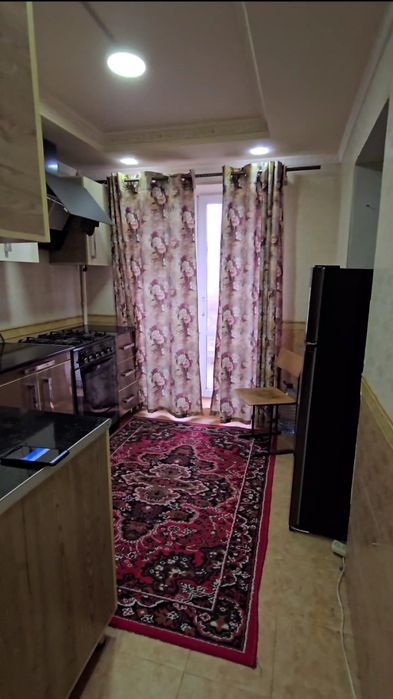 Арендага 1 хона 4 этаж Регистонда жойлашган.Агентство