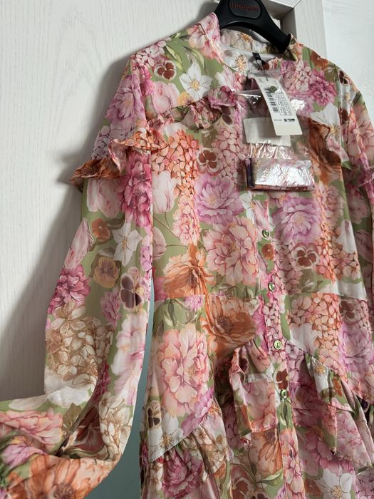 Шарена рокля с дантели