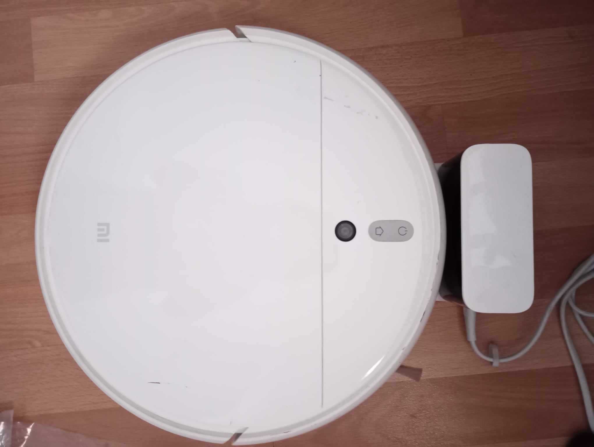 Прахосмукачка Xiaomi Mi Robot Vacuum 1С за сухо и мокро почистване
