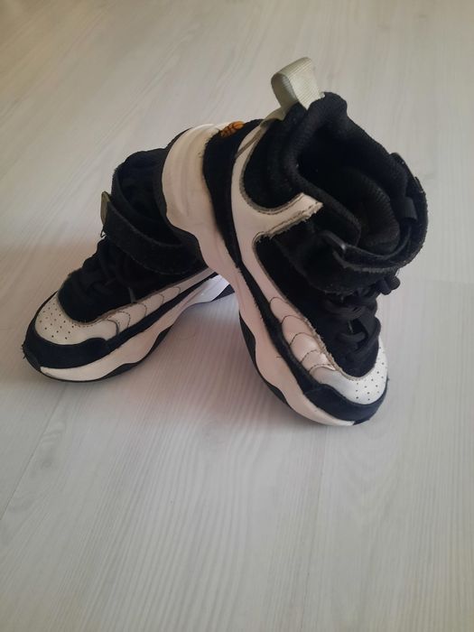 Adidas copil marca Zara, marimea 29