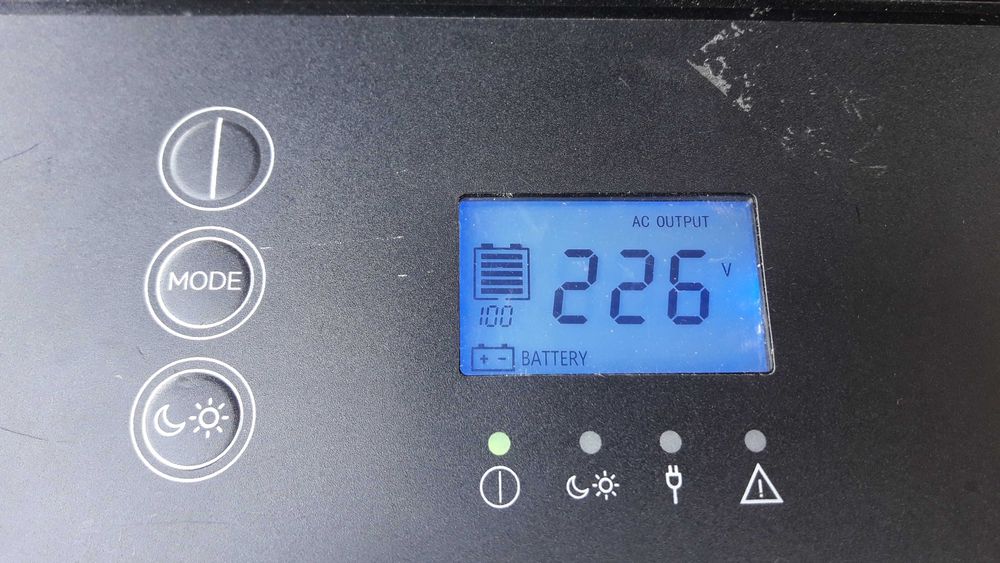 Convertor de tensiune, AEG Automotive 3000 W, 12 V DC la 230 V AC