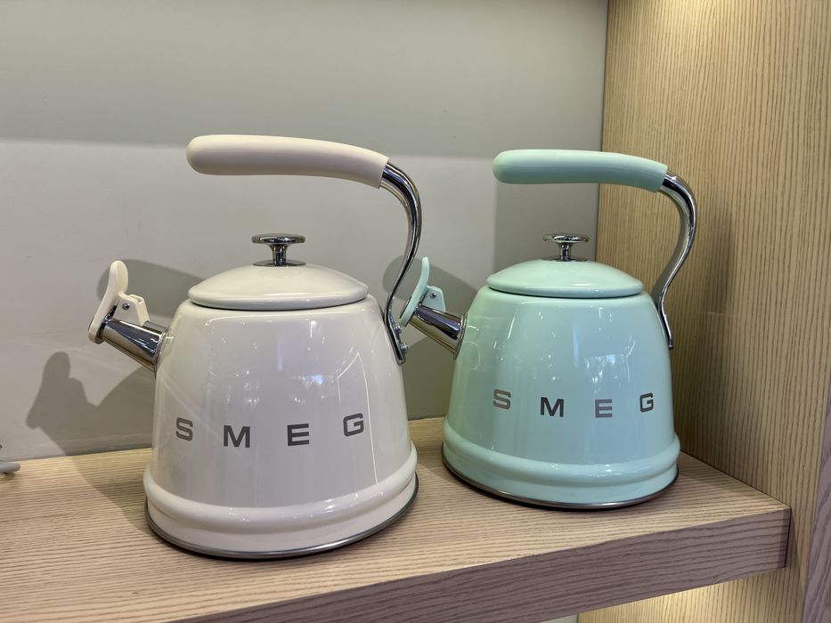 Smeg чайник со свистком — оригинал, 2 года гарантия, все цвета есть