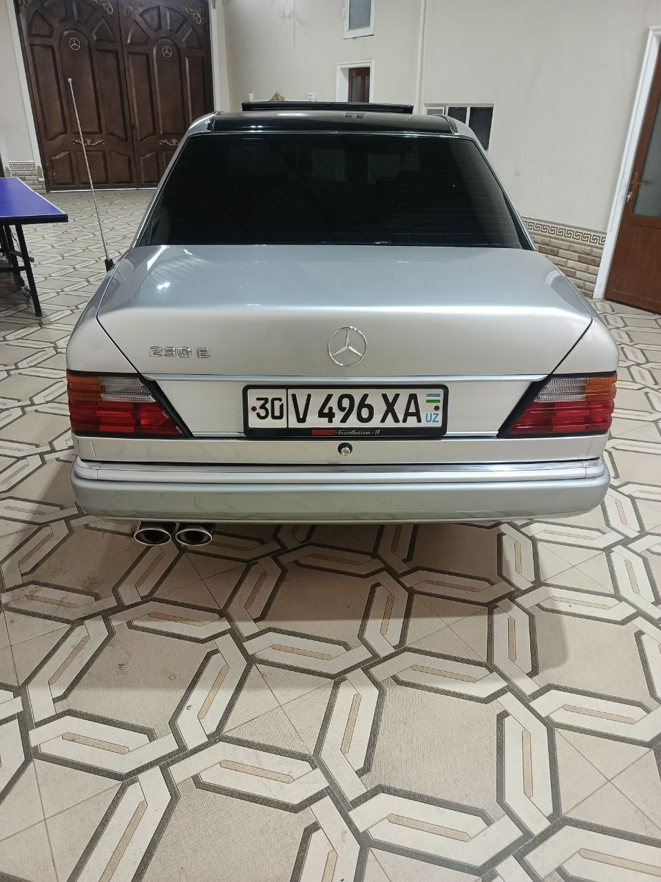 Продается Мерседес E124