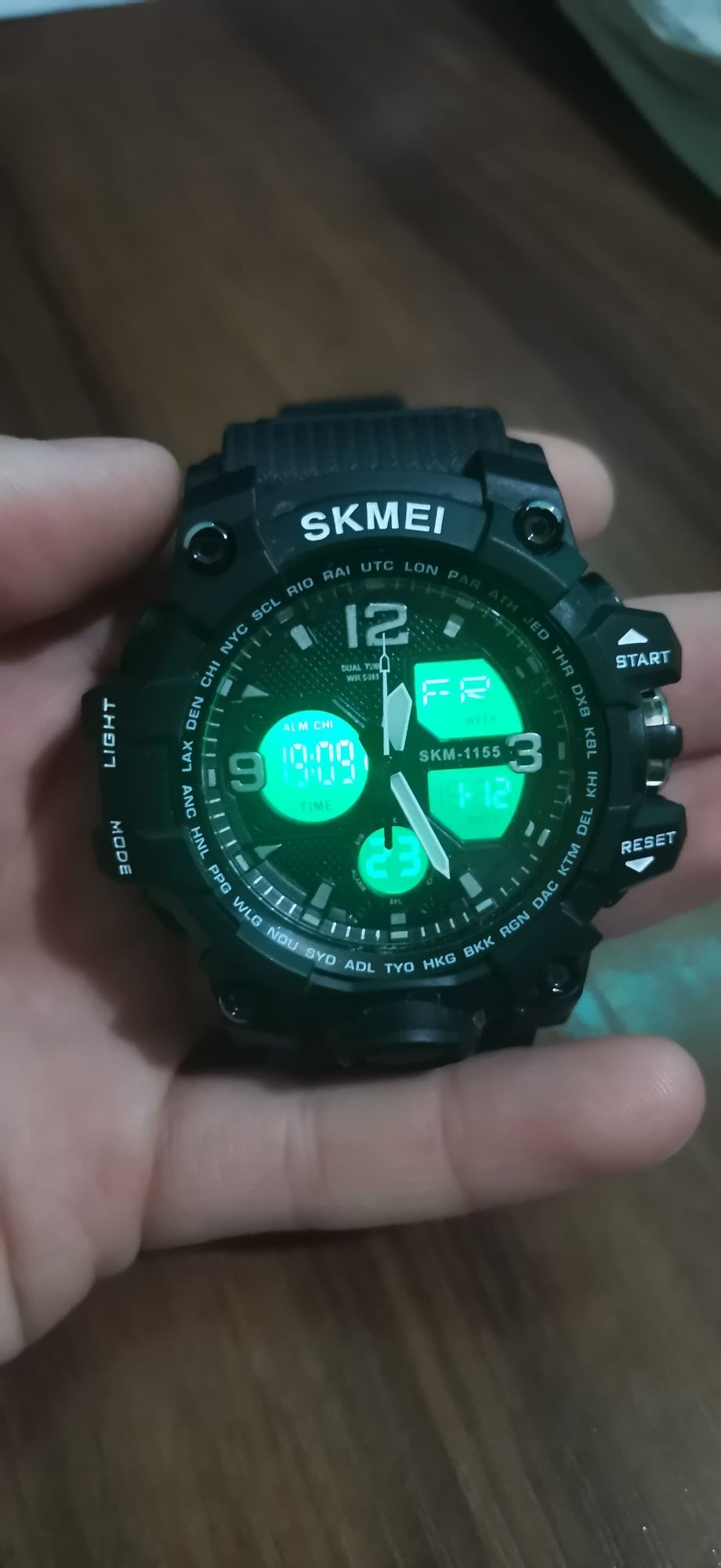 Vand CEAS SKMEI - Ceas Military Sport, Alarma, Cronometru, Lu