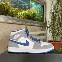 Jordan 1 mid true blue( nu dunk nu yeezy))