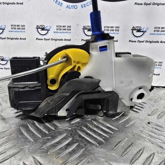 Broasca usa stanga fata Opel Adam