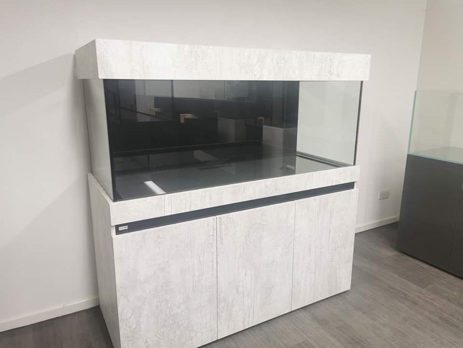 Мебель с аквариумом