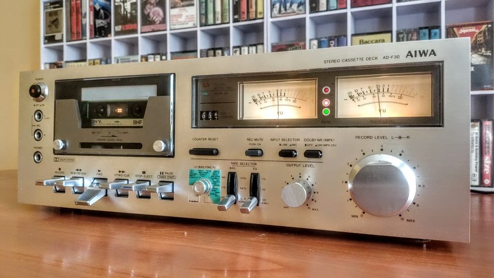 Кассетная дека Aiwa F30