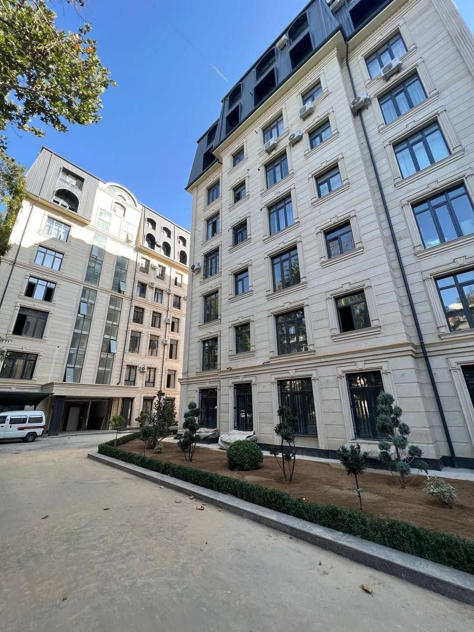 Продается 4х ком квартира, ЖК Centrado, ор-р: Ц-1/м. БИЙ, 110 м²