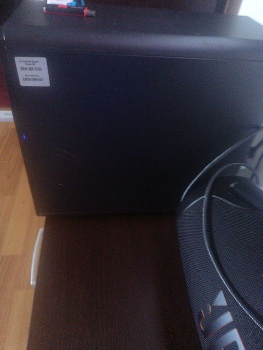 Vând sau Schimb PC  citește cu atentie