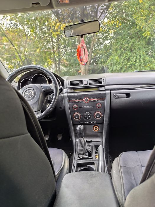 Mazda 3 Sedan benzină
