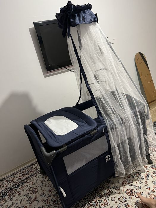 Манеж кровать.