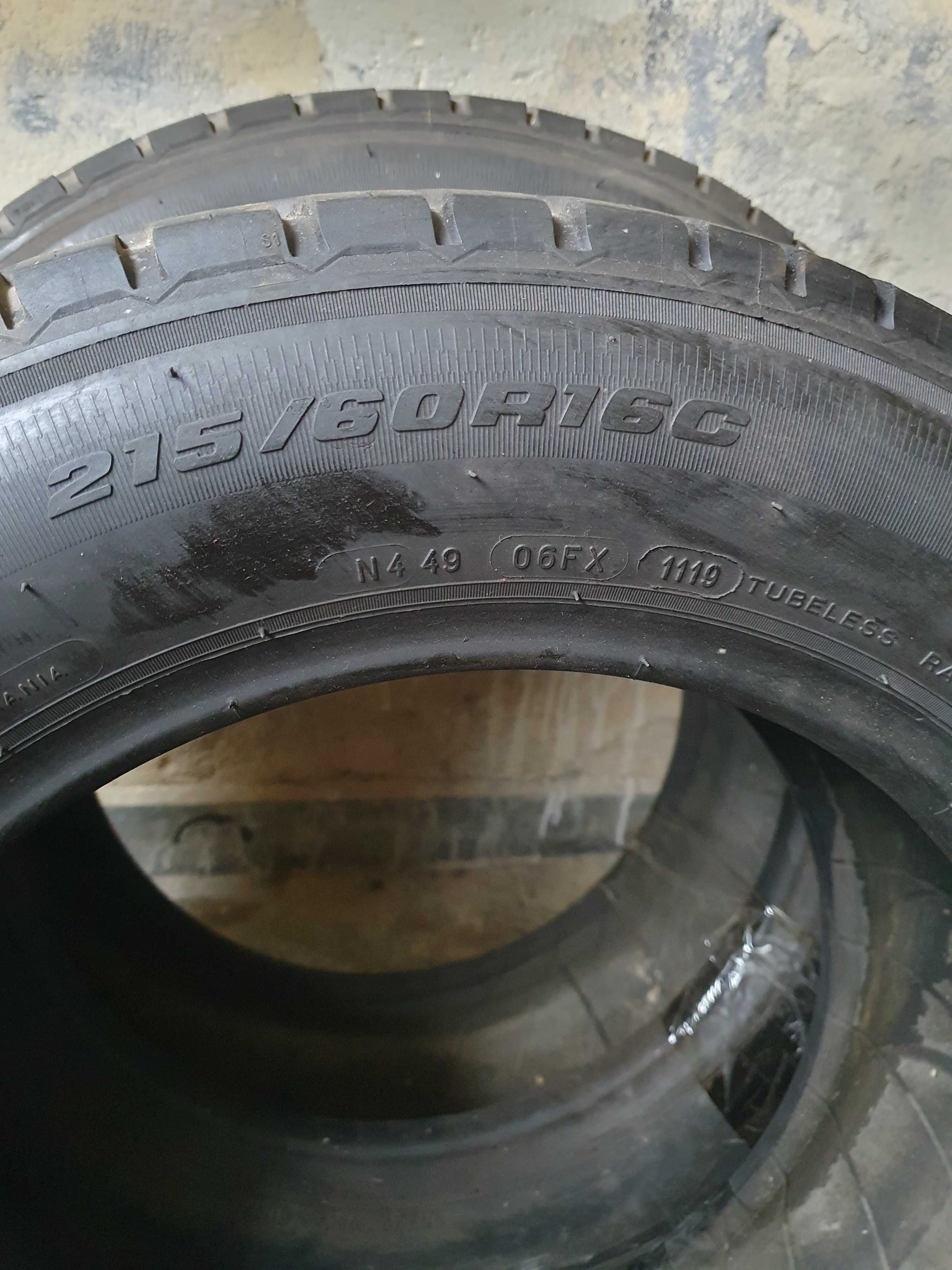 Две летни гуми за бус,ван-215/60/16С