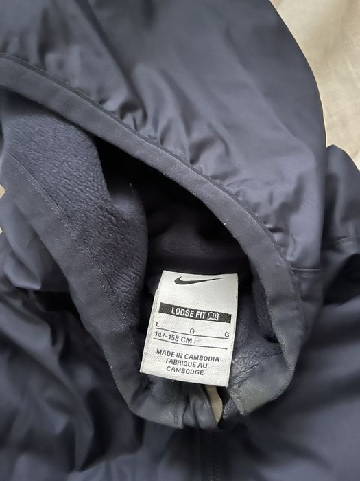 Vand geaca cu gluga nike
