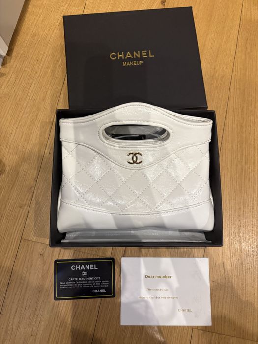 Geanta noua cu cutie si card