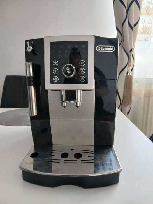 DELONGHI aparat cafea boabe si macinata