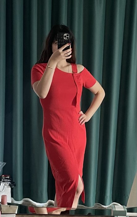 Рокли - червена и жълта и тип Balmain