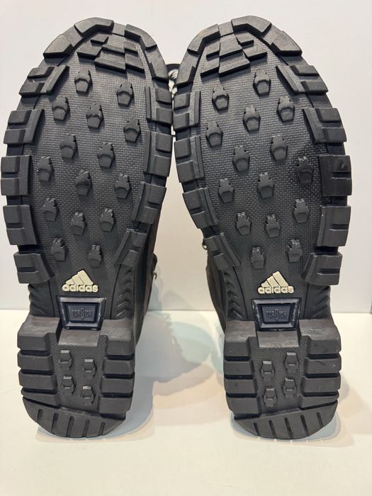 Зимни туристически обувки ADIDAS WATERPROOF .Номер 48.5