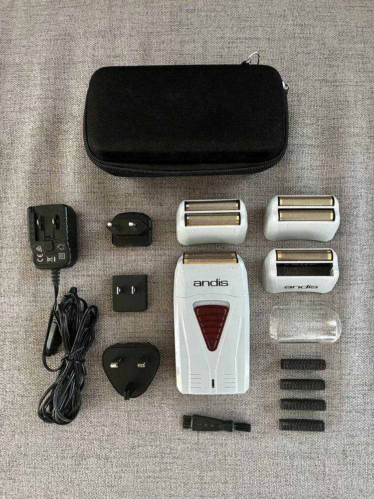 Vand apart profesional de ras Andis TS1 profil shaver