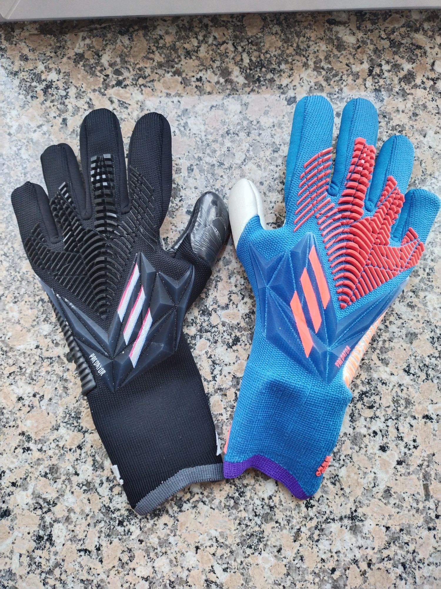 Вратарские перчатки Adidas Predator Pro