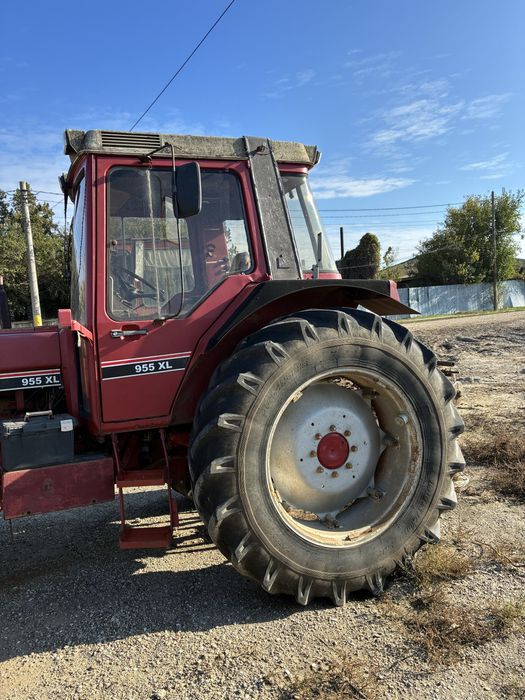 Tractor international 90cp motor in 6 cilindri