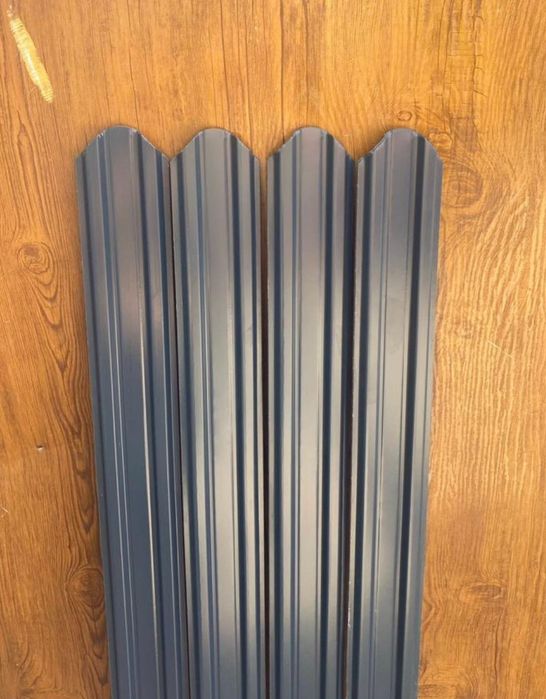 Vând sipca metalica de gard la cel mai bun preț