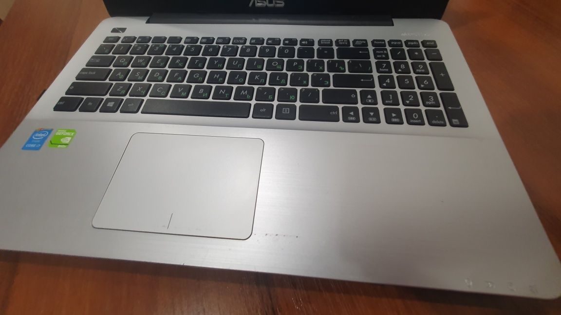 Ноутбук Asus X555L