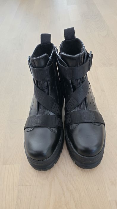 UGG Ghete platform din piele Sid