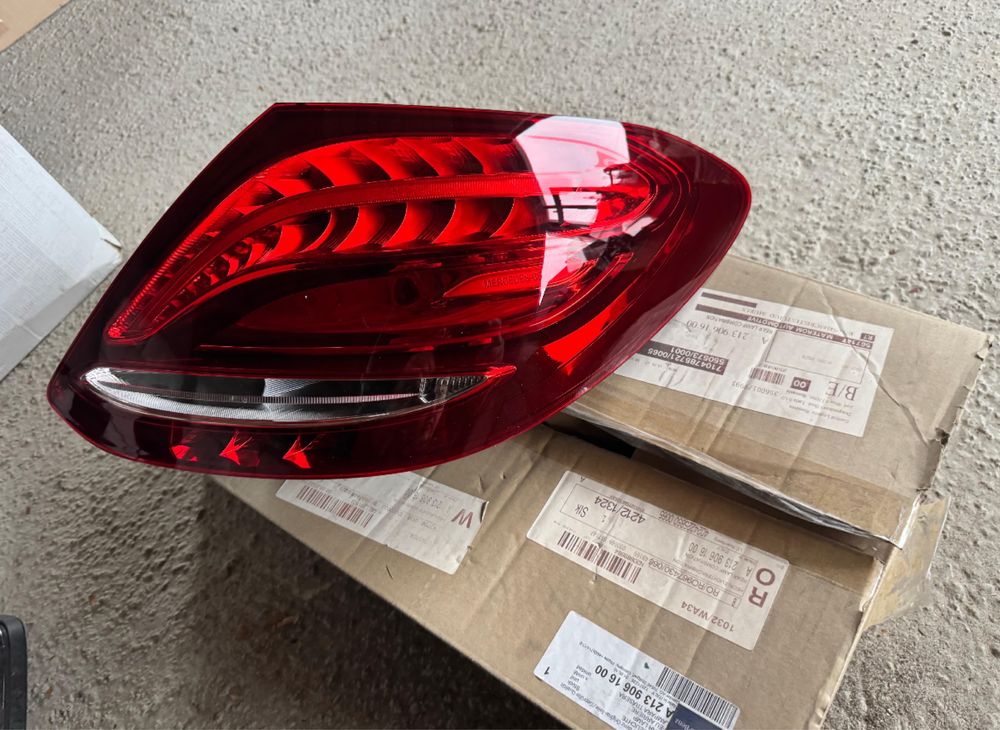 Stop lampa spate Dreapta   MERCEDES E (W213)  E