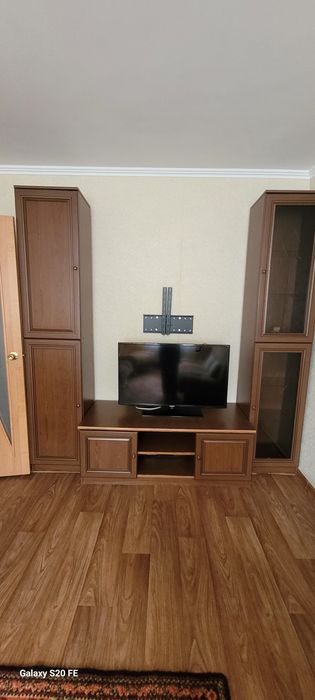 Горка и диван для гостиной, спальный гарнитур