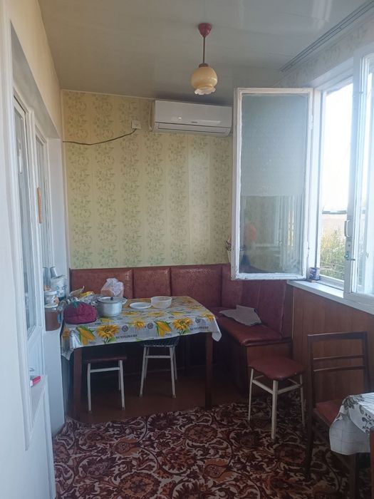 Юнусабад 15, 4/5/5, балкон 2*6.