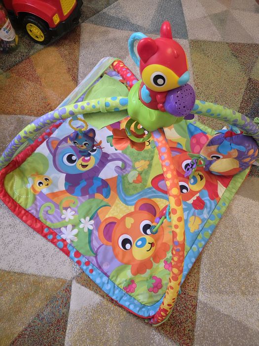 Playgro Активна гимнастика със светлини, музика и проектор + Подарък