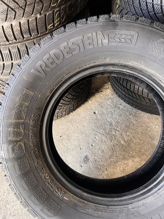 4 anvelope iarna 215/75/16 C , Vredestein !