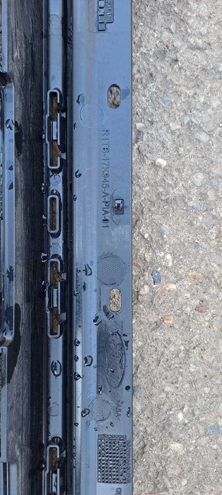 Grila bara fata Ford Puma ST-line 2024/2025