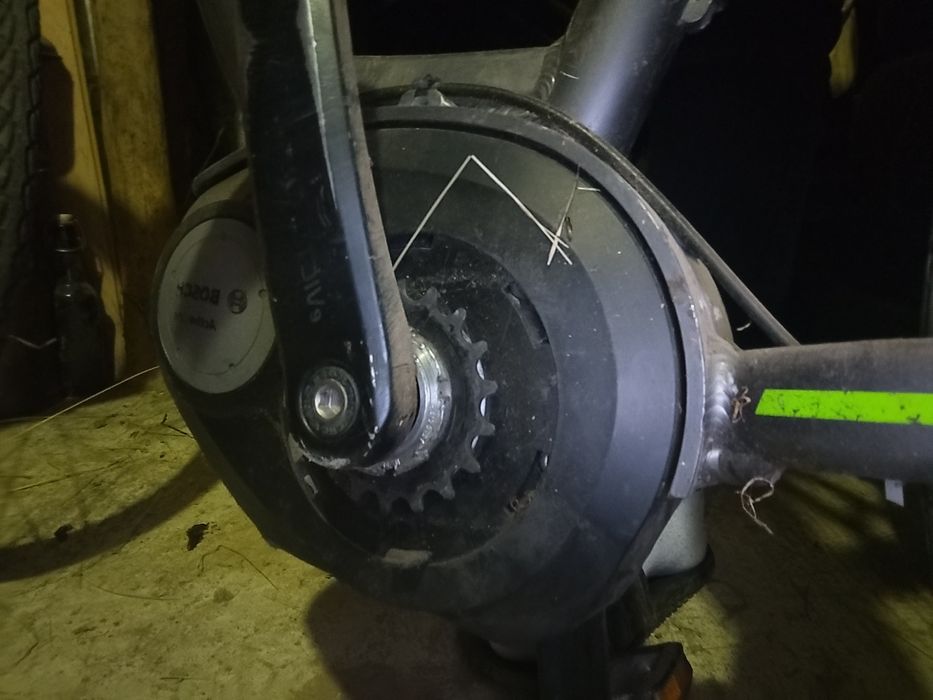 Bicicleta cu motor electric