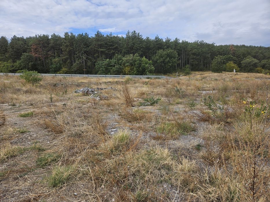 Давам земя/парцел под наем