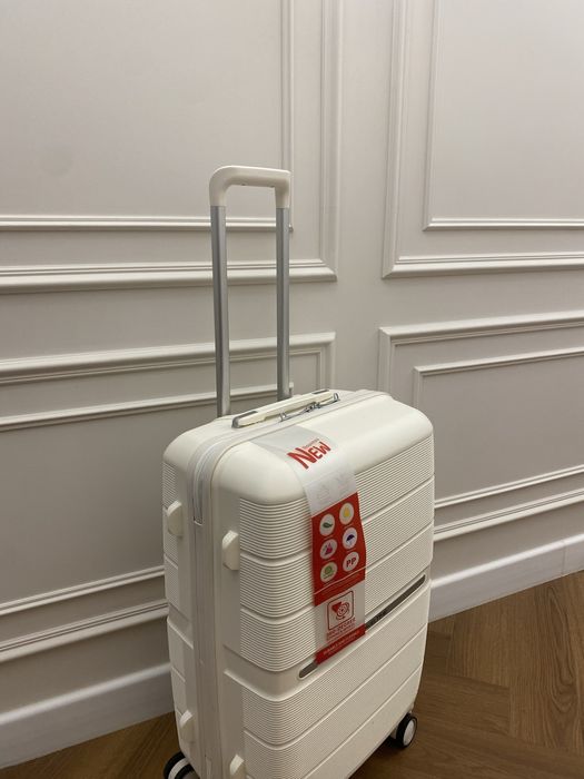 Чемодан WENGAR