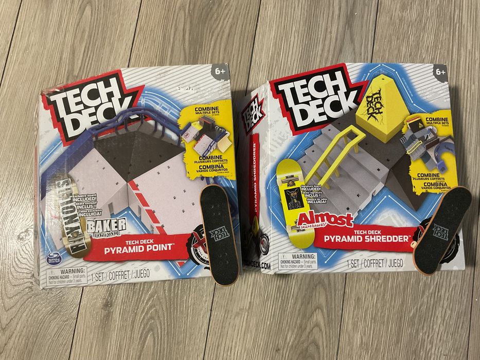 Set rampa fingerboard Tech Deck + mai multe skatebord-uri