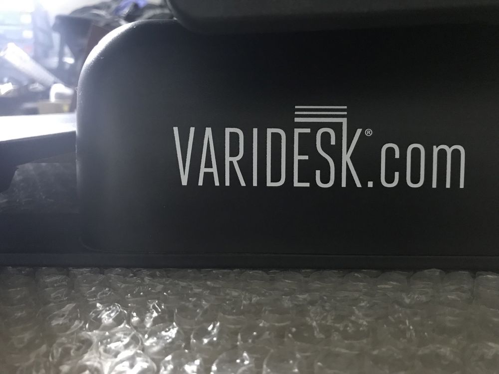 VARIDESK Pro plus 36(подвижно надстройващо се бюро)