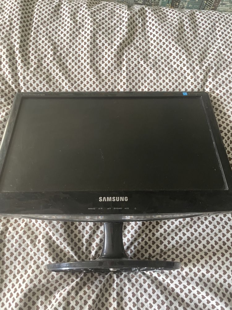 Монитор Samsung B1930